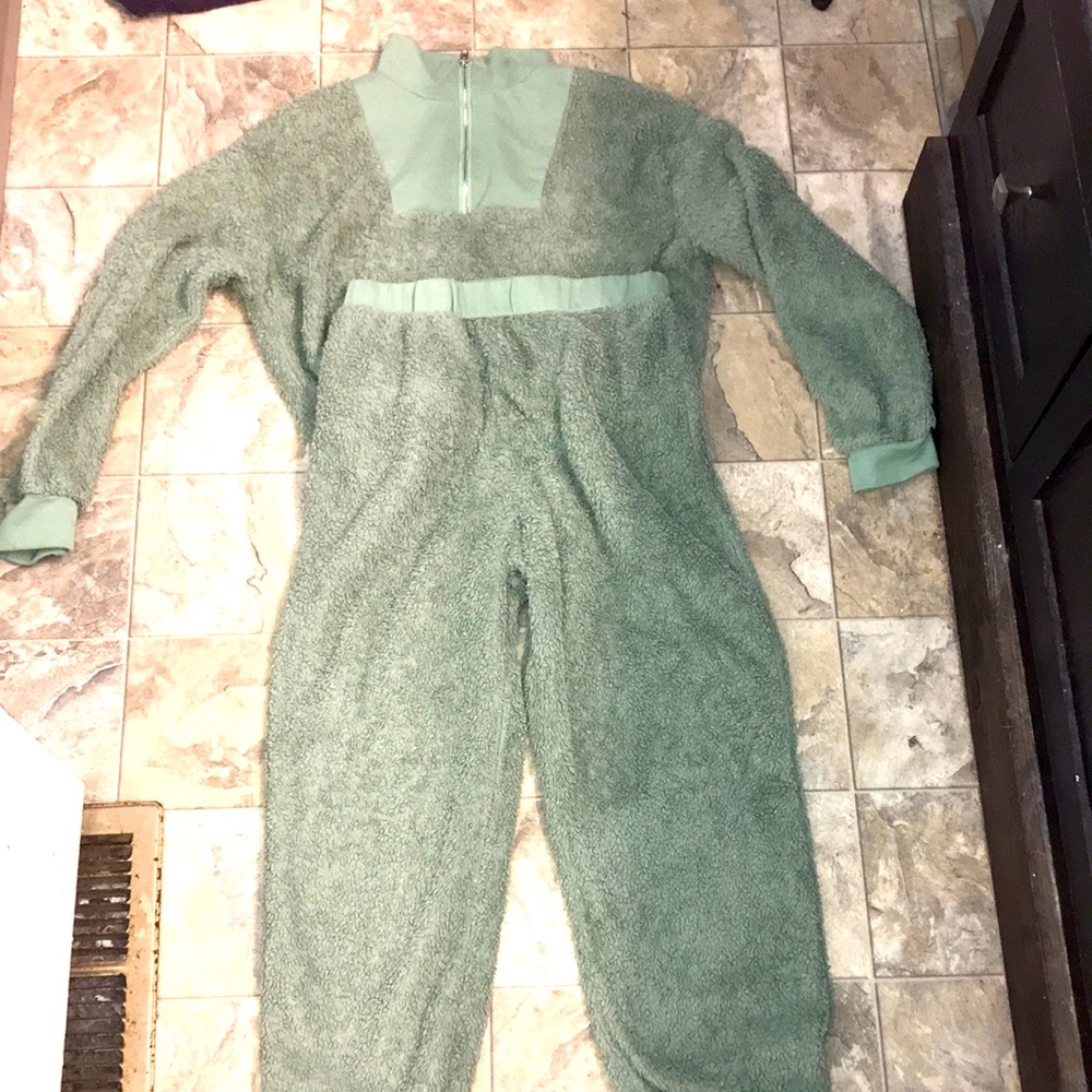 Shein Green Sherpa Set M